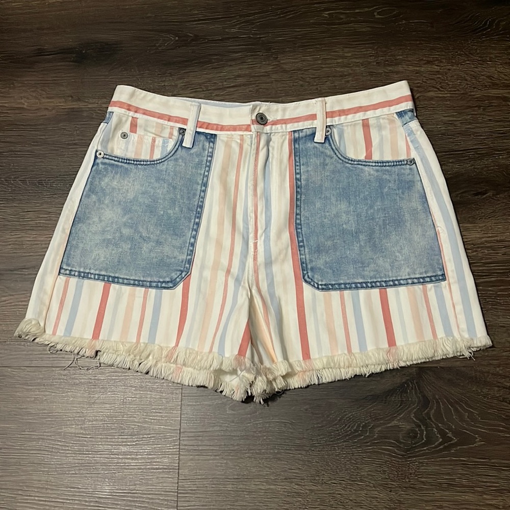 American Eagle Mom Short